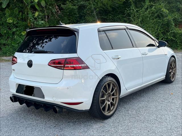 2015 Volkswagen GOLF 2.0 GTI TSI MK7 (A) - 4