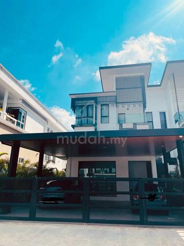 3 Storey Semi D Villa Perdana Kajang 1