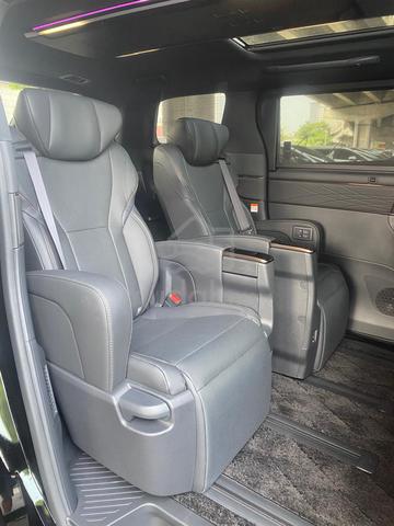 2025 Toyota ALPHARD 2.5 Z Modelista S/Roof S/Step - 3