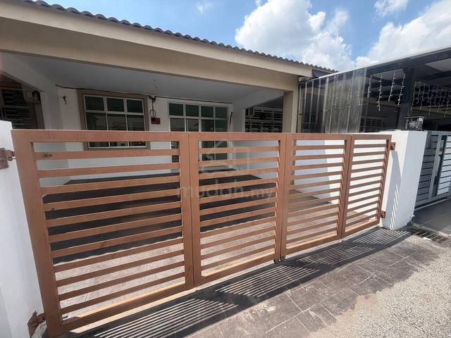 terrace taman serai wangi 3R2B NonBumiLot 1195sqft near Cmart,Shoplot 1