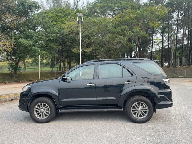 2014 Toyota FORTUNER 2.7 V TRD PETROL (A) - 3