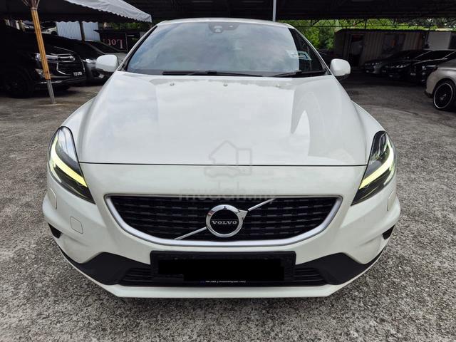 Volvo v40 2.0 Facelift - 2