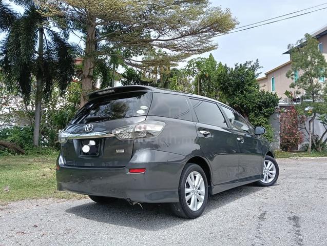 2013 Toyota WISH 1.8 X FACELIFT (A) - 2