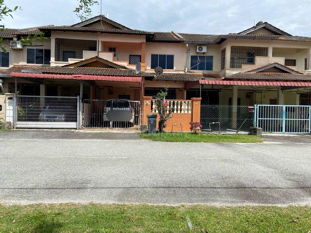OPEN FACING TERRACE HOUSE @ TAMAN SERI BAYU, MERSiNG FOR SALE 1