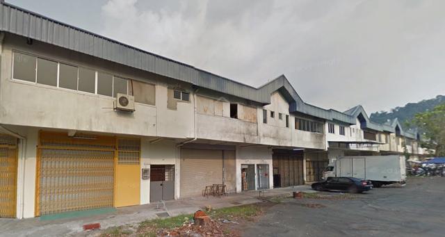Villaraya Semenyih 1.5 Storey Factory , Build Up 4500 , 30x80 1