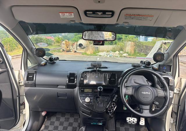 2014 Toyota WISH 1.8 G FACELIFT (A) - 5