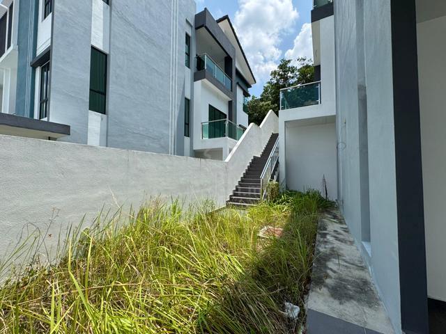 Below Market Harmoni Park 40x115 Huge Semi-D In Jenderam Damai Dengkil 1