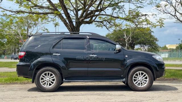 2009 Toyota FORTUNER 2.5 G KUN50R- FACELIFT - 5