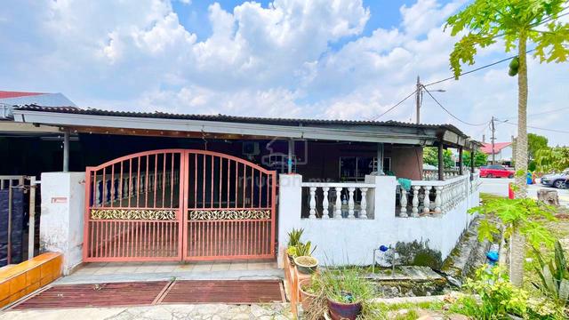 Corner Lot. 1-Storey Terrace. Seksyen 24, Shah Alam For Sale 1