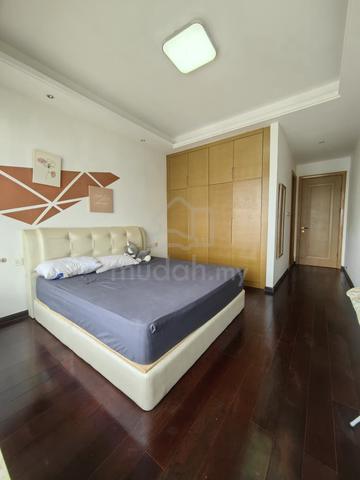R&F Master Bedroom For Rent - 5min Walk To Ciq 1