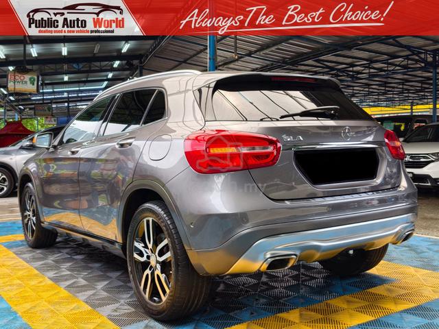 Mercedes Benz GLA180 1.6 BSM PwBOOT S/HEAT PERFECT - 2