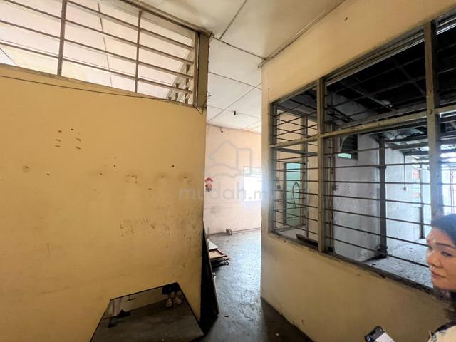 Jelutong MAIN ROAD NEAR MARKET (1ST FLOOR) SHOP OFFICE 1300sf 1