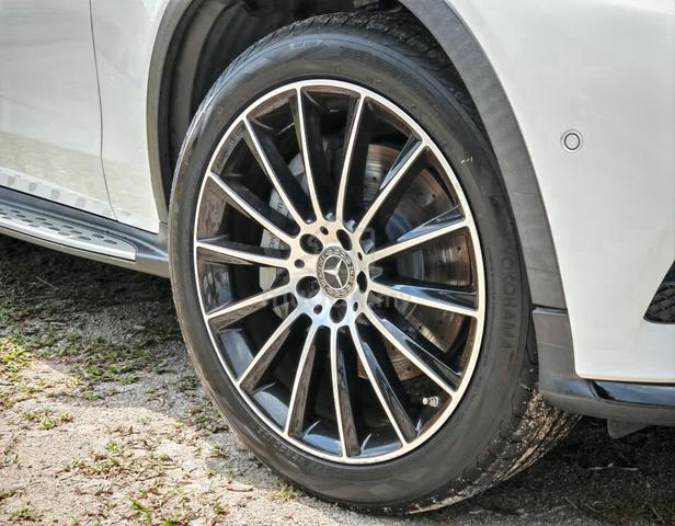 2016 Mercedes Benz GLC250 AMG COUPE - 5