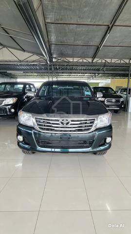TOYOTA HILUX DOUBLE CAB 2.5G AT FULLspec - 1