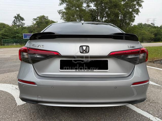 Honda CIVIC 1.5 E FSR Vtec Turbo Ori Condition Car - 5