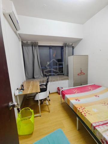 Danga Bay Aircond Room Fully Furnished at Bay Point Beletime Shopping 1