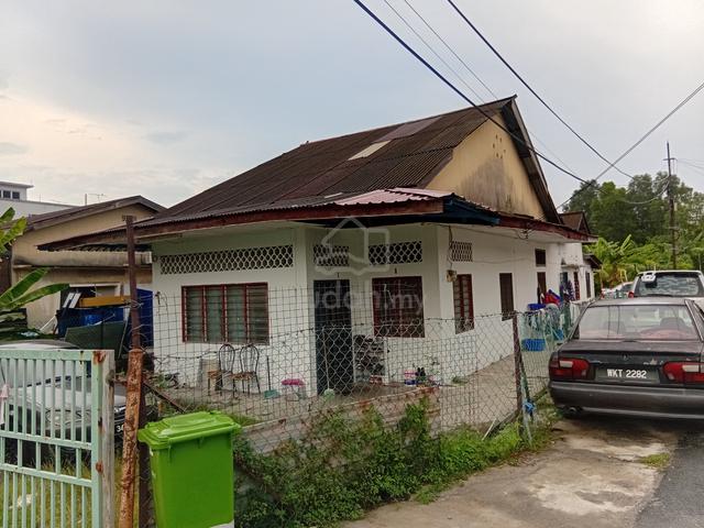 Jinjang House Kepong KL 2508 sqft 6 car Parking 1