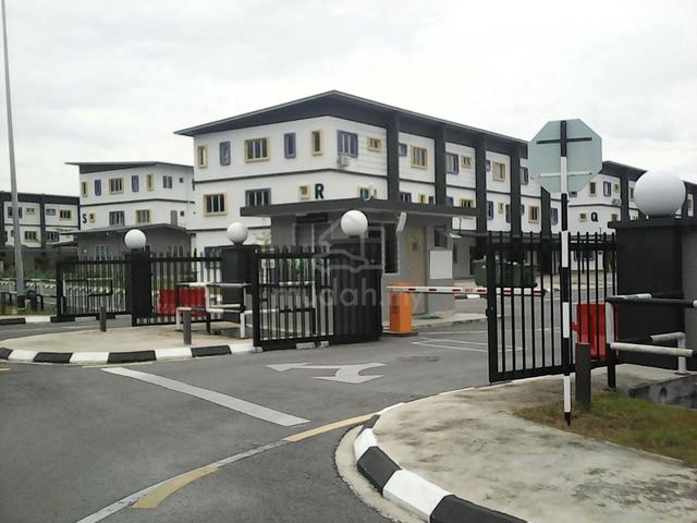 WASSION AVENUE TOWNHOUSE GROUND FLOOR @ Batu 15, near Siburan 1