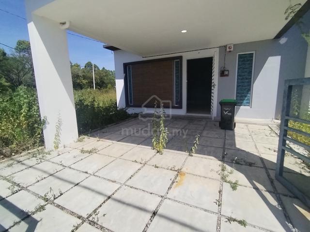 Yarra Park Bandar Puteri Jaya 1 Storey Bungalow For Rent 1