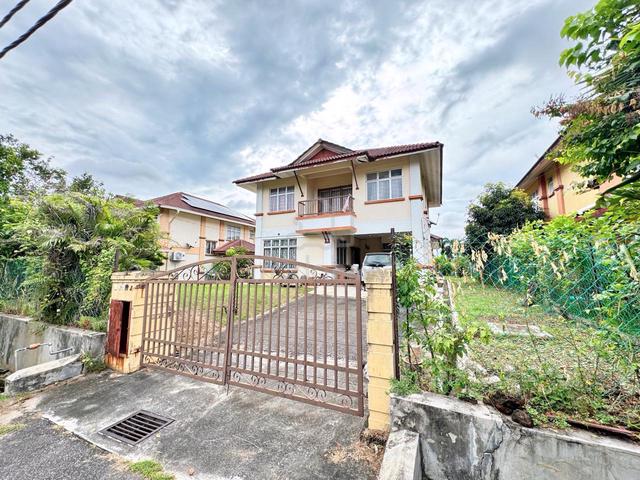 FREEHOLD HUGE LAND 5500ft 2 Storey Bungalow Laman Dahlia Nilai Impian 1