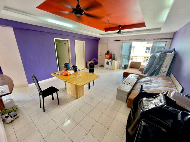 Zamrud Apartment 1