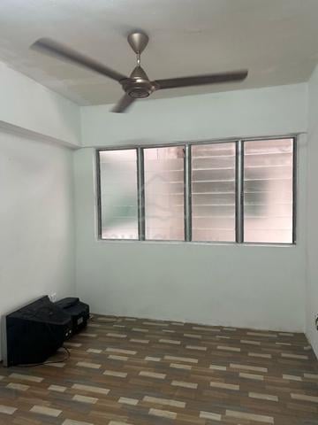 Puncak Erskine 1