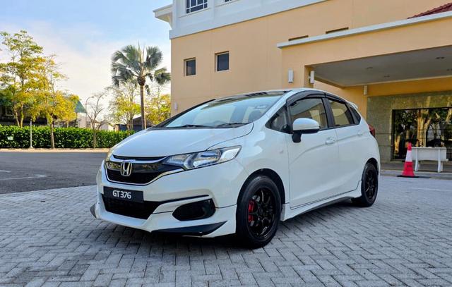2019 Honda JAZZ 1.5 S FACELIFT (A) VIP NO LOW MIL - 4