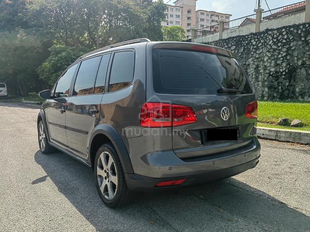 Volkswagen TOURAN 1.4 TSI (A)L/KEDAI OFER CASH TOP - 3