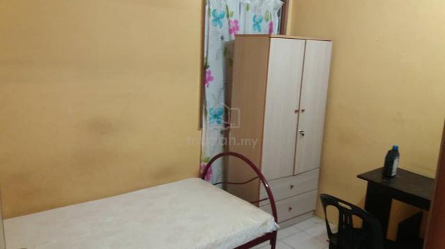 Bilik Untuk Disewa - Pusat Komersial Seksyen 7, Shah Alam Selangor 1