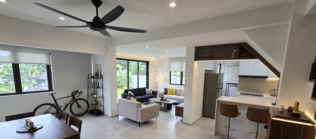 (Below Market / Duplex Townhouse) Villa OUG Townhouse Taman Yarl KL 1