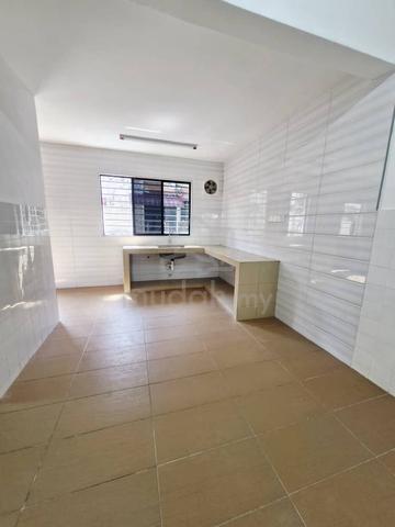 NEWLY PAINTED & REFURBISHED 2-storey House Bandar Mahkota Cheras 1