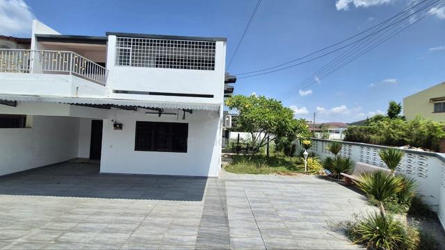 Pasir Putih Ipoh FREEHOLD Double Storey Semi D Conner Lot 1