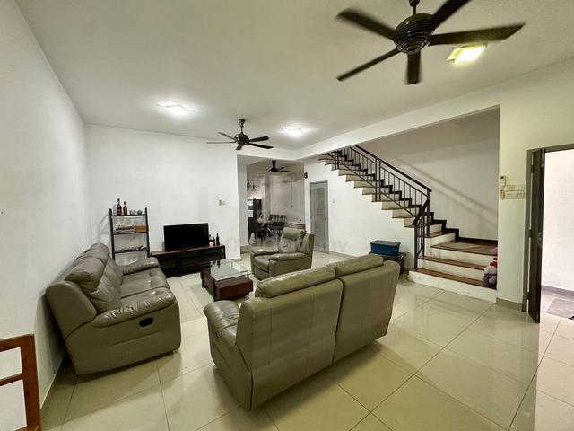 Rini Hill 2 @ Mutiara Rini 2Storey Almost Full Furnish with Autogate 1