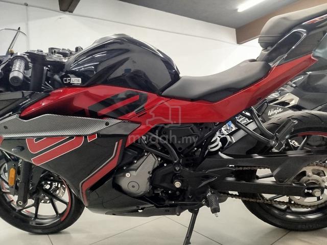 2025 CFMOTO 250SR LITE Ori Condition 8K KM - photo 5 of 10