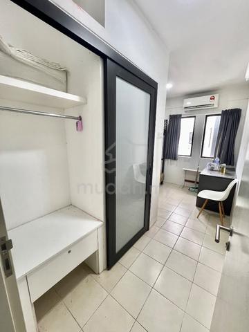 Uni Suites 1