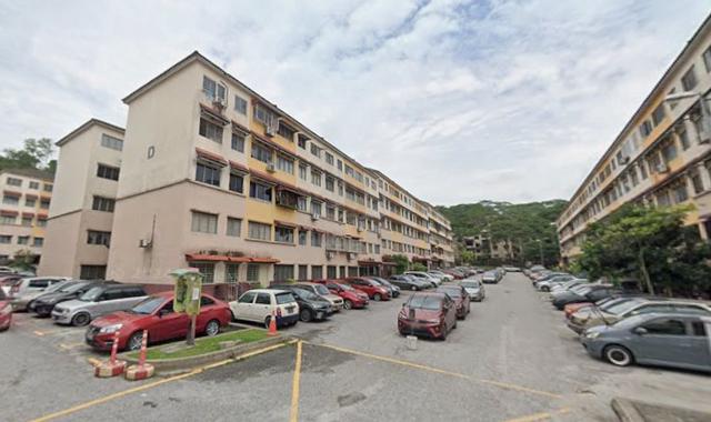 Apartment Idaman 1