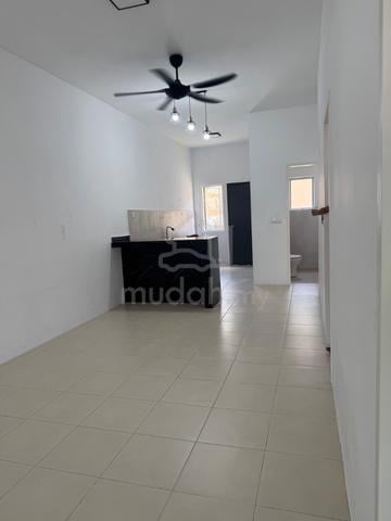 Rumah Terrace 1 Tingkat, Iringan Bayu, Seremban 1