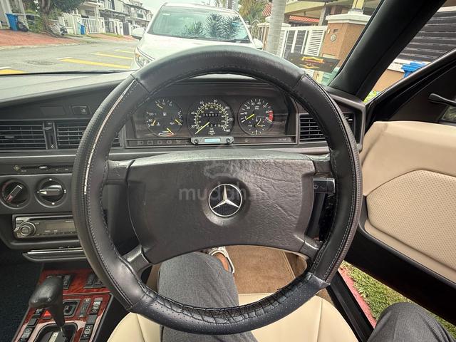 1987 Mercedes Benz 190E 2.0 - 3