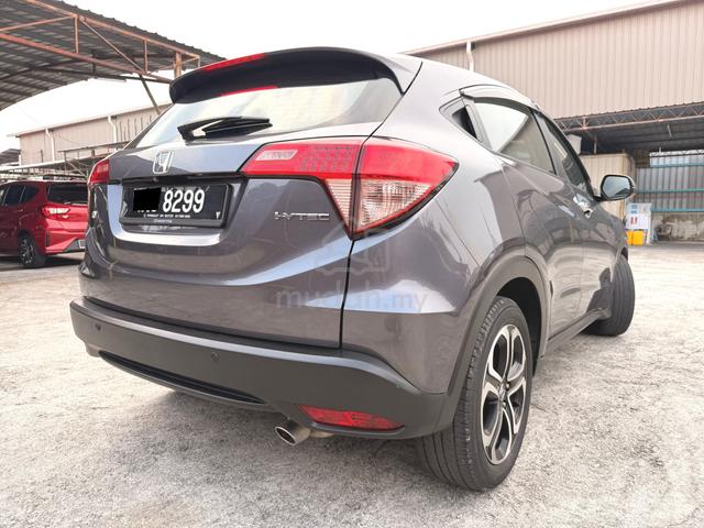 2017 Honda HR-V 1.8 V (A) FULLSERVICE 70KMILEAGE - 3