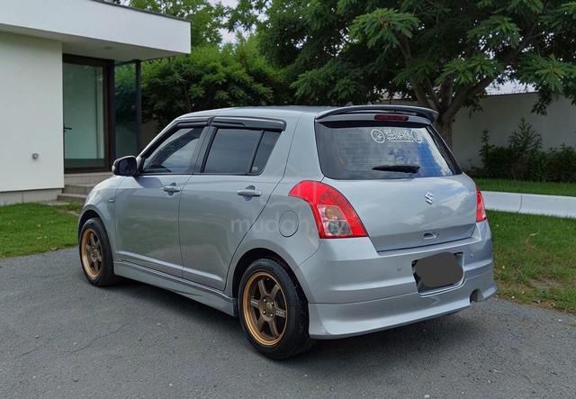 2010 Suzuki SWIFT 1.5 PREMIER (A)FUN TO DRIVE - 2
