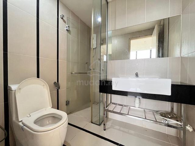 E Suite-Designer Suite @ Emerald Avenue 1