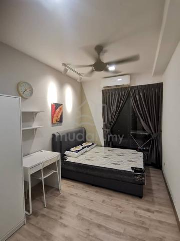 Emporis (Kota Damansara) 1