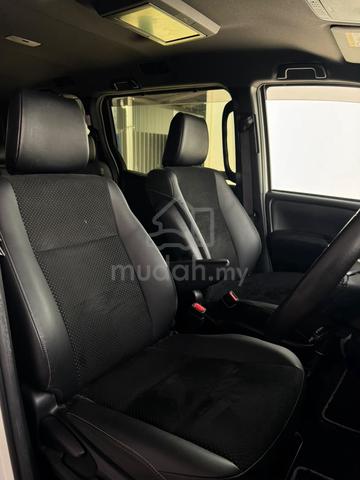 2021 Toyota VOXY 2.0 ZS KIRAMEKI III (A) - 3