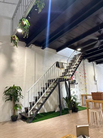 First Floor Shop Lot to rent 1