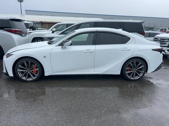 2022 SALE Lexus IS300 F-SPORT 2.0cc (A) - 5