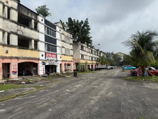 Bandar Tasik Kesuma 3 Storey Shop 1