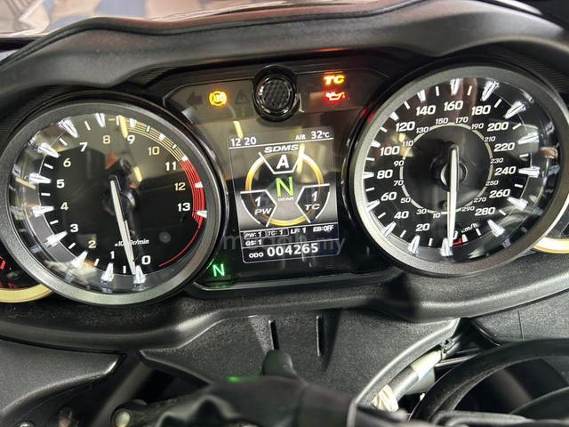 Carousel Image