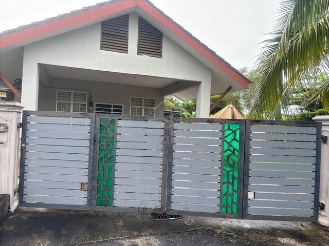 Rumah nak dilepaskan di Taman Tunku Sarina 1