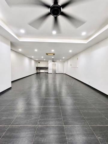 Tun Aminah @ Skudai Double Storey Shoplot Ground Floor 22x70 For Rent 1