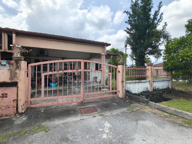 Freehold Corner Lot • Taman Pelangi Semenyih 1